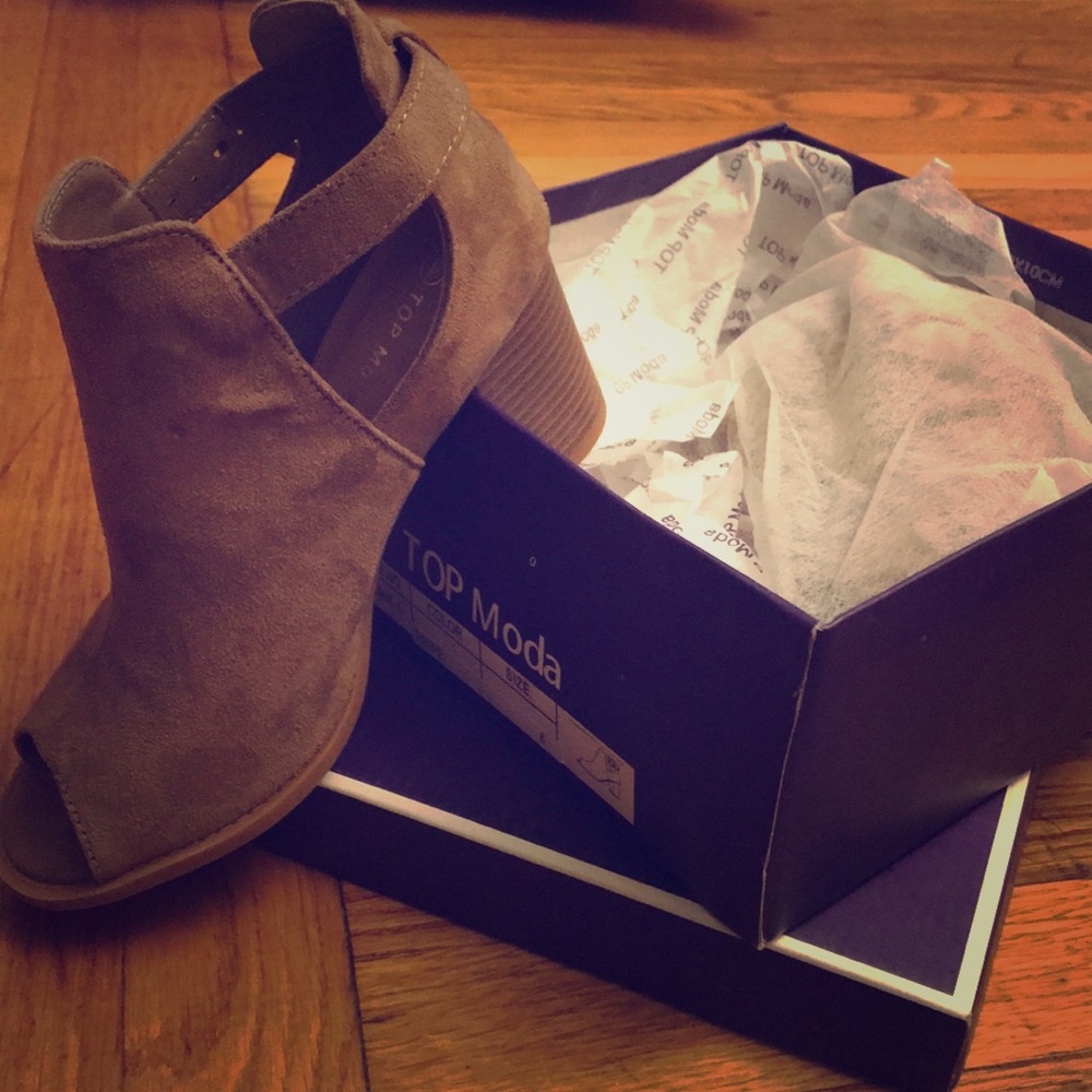 Shoes brand new